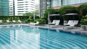 สระว่ายน้ำ Bangkok Marriott Marquis Queen's park
